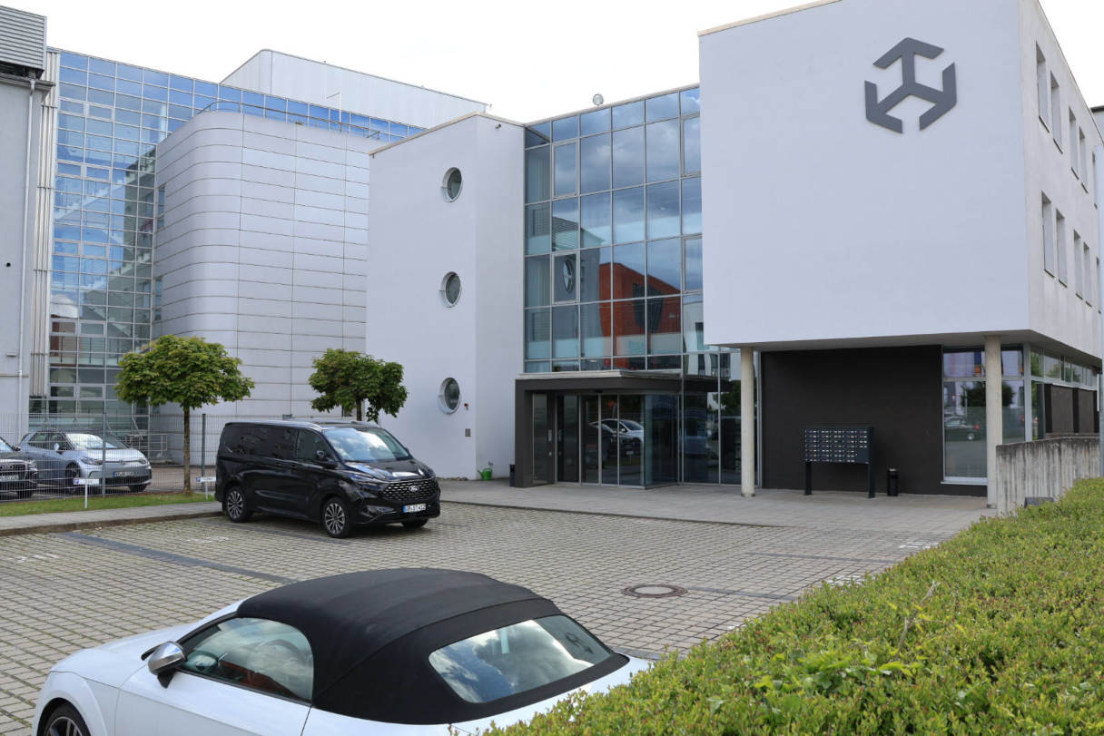 Du bist Makler – Büro Außenansicht